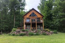 Chetek Cabin | The Rocky Top Lodge *Perfect Getaway for Groups*