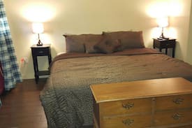 Columbia Cabin | Hunters Lodge and restaurant