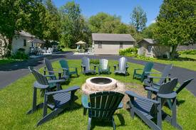 Fish Creek Cabin | Blue Jay Cottage. Fish Creek access! Downtown