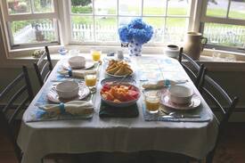 Chatham Bed & Breakfast | Culdesac Cottage B&B Sea Shell Room