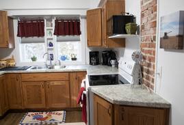 Madison County House | Windmill Cottage on peaceful Madison County farm
