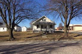 Mount Ayr House | Armstrong Guest House