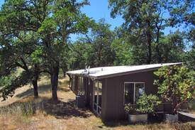 Ukiah House | Welshwood Guest House-Quiet, Secluded,Dog Friendly