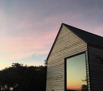 Dripping Springs Cabin | Hilltop Casita - Amazing views - Modern & Clean