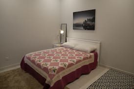 Kampung Paya Apartment | Private Room Jade Hill . Free Wifi. Netflix.