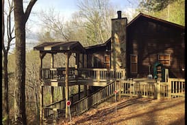 Cherry Log House | White Deer Lodge at Rich Mountain Wilderness area.