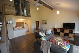 Surfside House | THE RIVERSIDE TOWNHOUSE