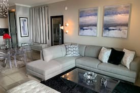 Stella Apartment | **PELICAN REEF--BEACH FRONT**