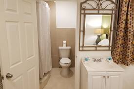 Westwind Bed & Breakfast | Golden Palm B & B Guinep Suite