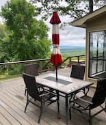 Groveoak Cabin | Eagle Point Cottage overlooking Lake Guntersville
