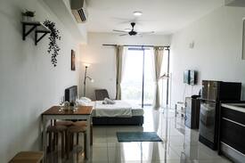Sungai Buloh Apartment | MRT Kampung Selamat Premium Studio