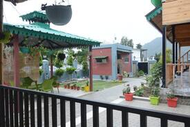 Bhowali Hotel | Double Bedroom in Nainital with Breakfast- Mayadeep Homestay