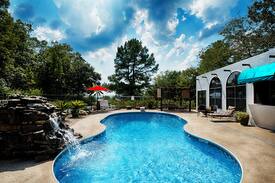 Vian House | Murphy's Mountain Lake Retreat