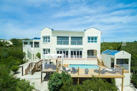 Discovery Bay Villa | French Cay Villa on Turtle Lake