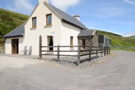 Portmagee House | Ballinskelligs Co. Kerry glen view stfinansbay