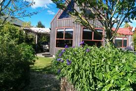 Wanaka Villa | Lake Ski Chalet with Sauna