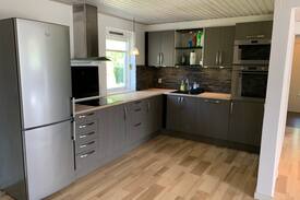 Dalby Huse Cabin | 129 m2 hus med terrasse og have, perfekt til børn