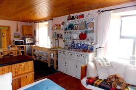 Brandon House | Finn Cottage, Twin B+B ensuite