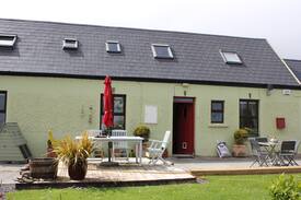 Brandon House | Finn Cottage, Twin B+B ensuite