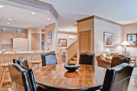 Highlands Townhomes Apartment | Highlands Slopeside 208