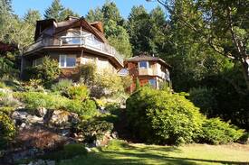 Maple Bay House | Amazing Dome, Maple Bay, Private Suite nr. Duncan