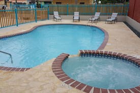 El Combate Apartment | Playa Azul Apartment #1, WiFi, walk to the beach