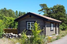Sodvik Cabin | Sjötorpet - unikt boende vid havet på norra Öland!