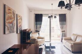 Qawra House | Modern & Cozy Apartment in Bugibba