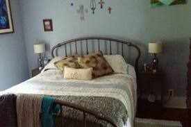 Damascus House | Redbud Manor
