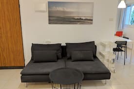 Haifa Apartment | Neve Shaanan comfortable apartm possible 2 weeks