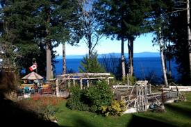 Regional District of Nanaimo House | DRIFTWOOD ISLAND RETREAT!