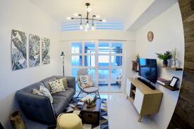 Tagaytay Apartment | The Modern TreeHouse - Stunning Taal View