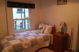 Rathmines House | Quiet single room in my home in Ranelagh. Fáilte.