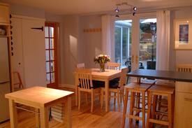 North Berwick Cabin | Mews Cottage a home away from home