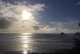 Oceanside Apartment | Heart Of The Hill #B - Big Views