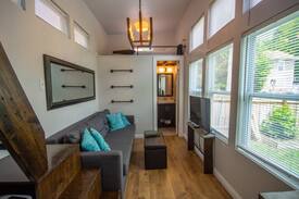 South Hills House | Pittsburgh's only Tiny House!