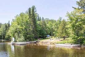 Huntsville Cabin | Still Bay Cottages - Full Resort for 29 Guests