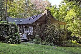 New Milford Villa | PARRISH HOUSE, Candlewood Lake