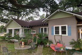 Crowley House | WE ARE OPEN! Single Room-The Garden Under the Oaks