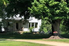 Baroda House | Shafer House- Southwest MI in Spectacular setting!