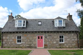 Braemar Cabin | Hayfield Cottage