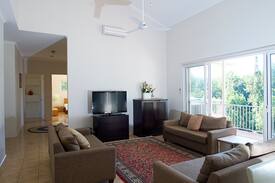 Possum Brush House | Tara Lodge Clarendon Forest Retreat