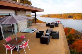Town of Lloyd House | Splendid Isolation @ Extraordinary Country Retreat