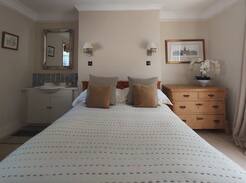 Cuckfield Bed & Breakfast | Peelers Bed and Breakfast
