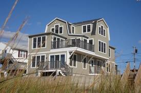 Wells Beach House | The Lookout, Wells Beach Water Views - UPPER UNIT