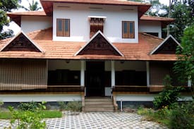 Kunnattur House | SOUBHADRAM-A TRADITIONAL KERALA NALUKETTU HOUSE
