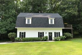 Grove City House | Private Guest House at Whispering Oaks