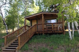 Pinedale Cabin | Half Moon Lake Lodge- Cabin #1