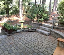 Acton House | Sweet Cottage on Loon Pond