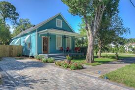 East Hill Cabin | The Christmas Cottage on Desoto